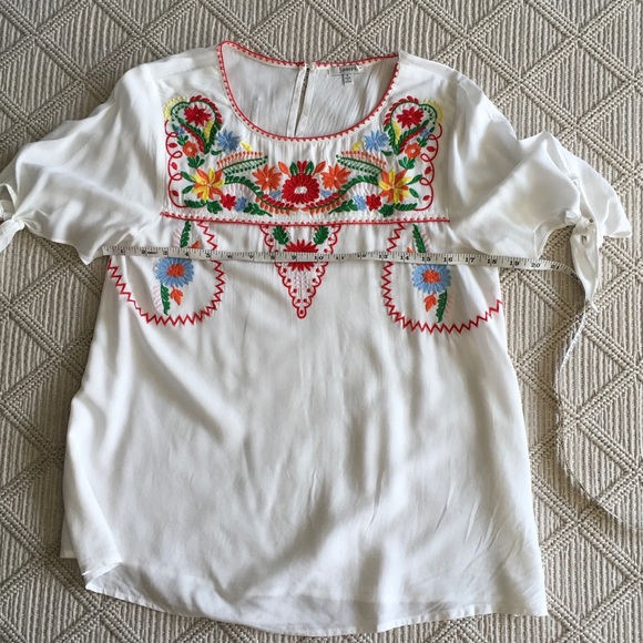 Jodifl embroidered boho hippie top. Small - Picture 3 of 8